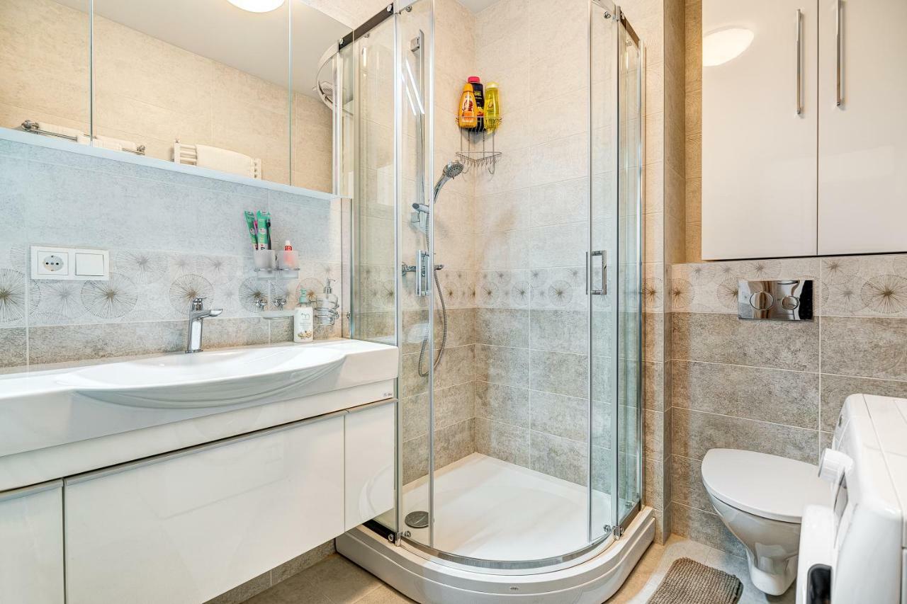 Happy Inn Studio Historic Center, Self Check-In, Ac, Parking In The Undergrnd Garage, Vilnius Exterior foto